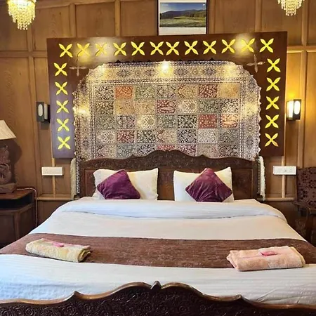 Floating Luxury Group Of Houseboats Srinagar (Jammu and Kashmir) Exterior photo