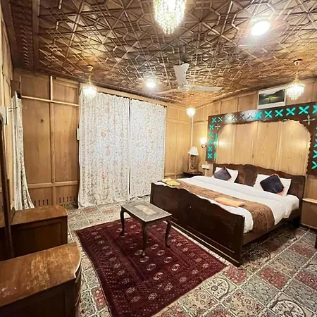 Floating Luxury Group Of Houseboats Srinagar (Jammu and Kashmir) Exterior photo